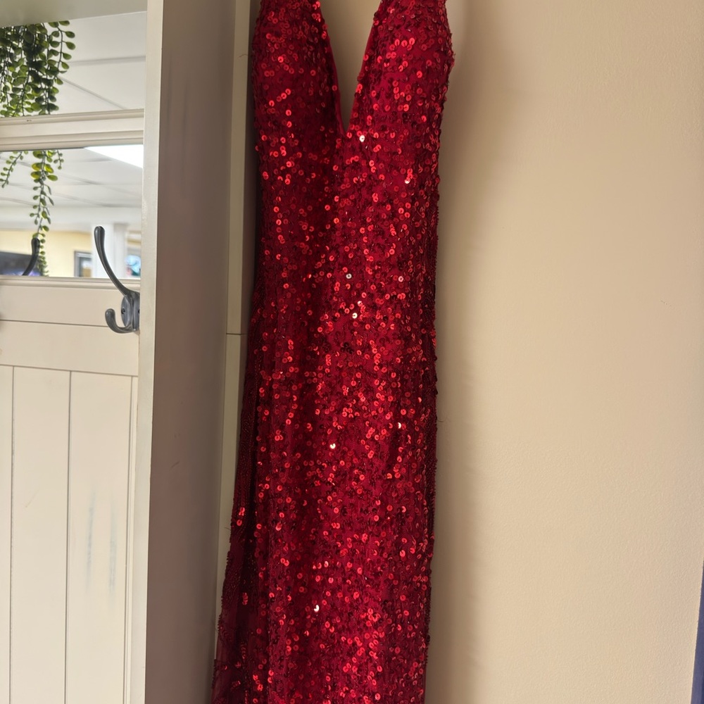 Elegant Red Sequin Prom Dress